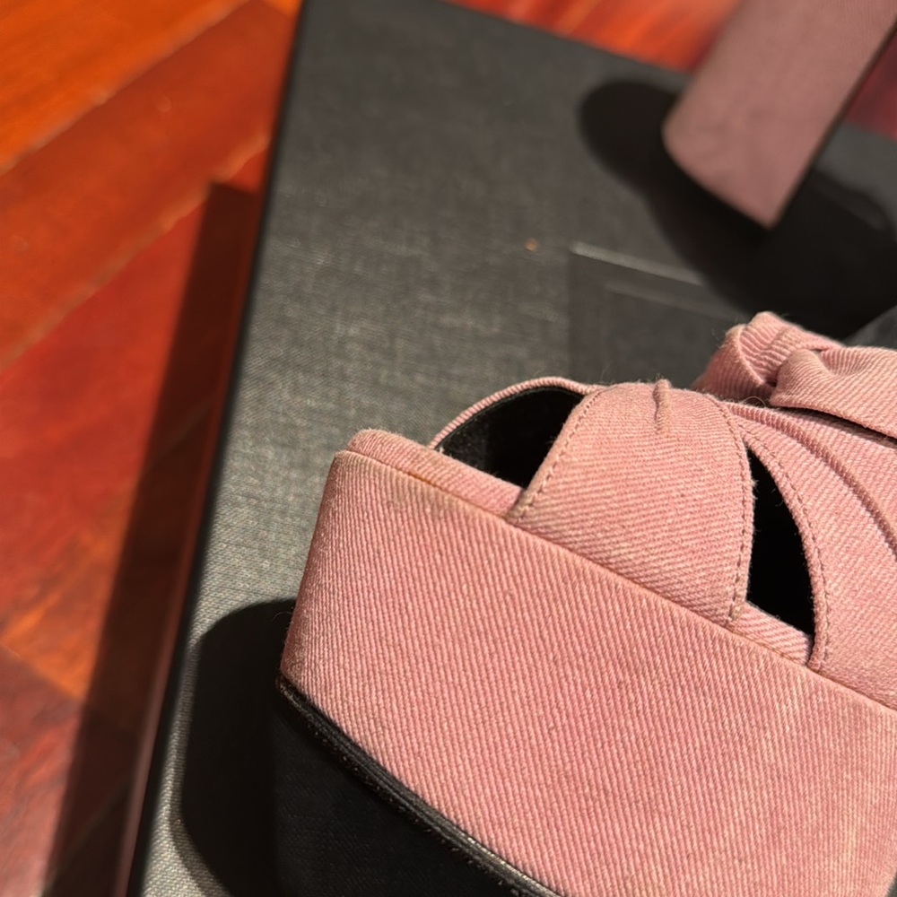 Shoes - Picture 5 of 11